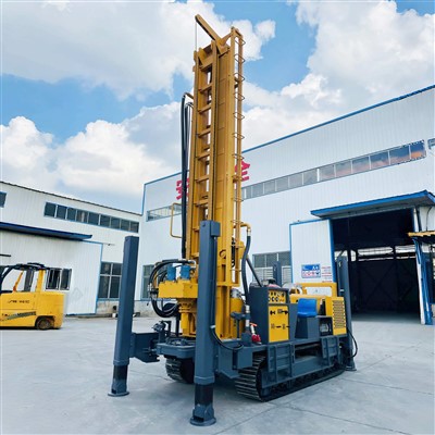 Yw -1000 vattenbrunnsborrningsrigg